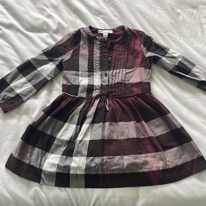 Burberry plum, black and white plaid cotton dress with lining underneath.